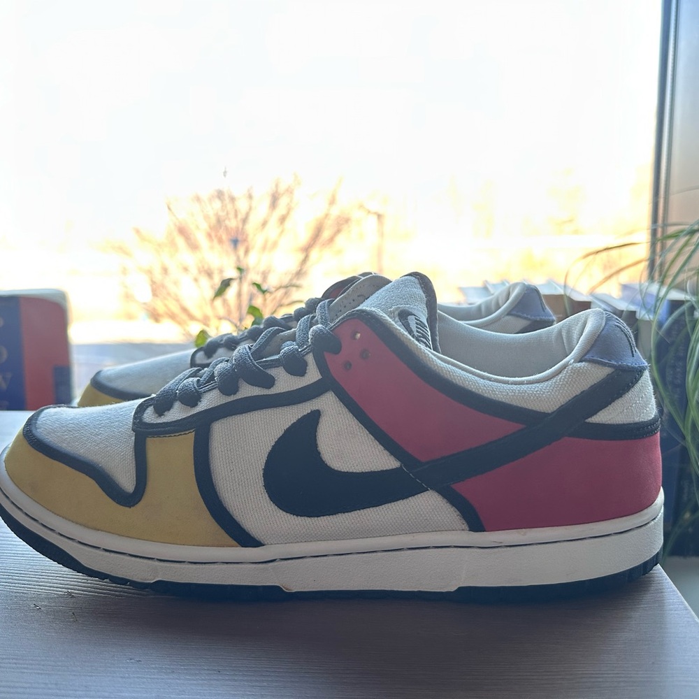 Nike SB “Piet Mondrian” Size 10.5